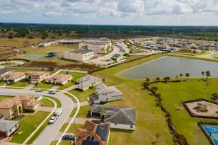 7206 NW Farnsworth Cir, Port Saint Lucie, FL 34987 - Photo 16