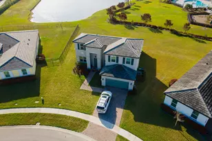 7206 NW Farnsworth Cir, Port Saint Lucie, FL 34987 - Photo 1