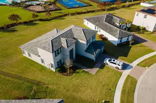 7206 NW Farnsworth Cir, Port Saint Lucie, FL 34987 - Photo 6