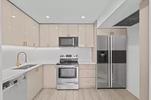 204 Mansfield E, Boca Raton, FL 33434 - Photo 4