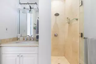 24 Grand Bay Estates Cir, Key Biscayne, FL 33149 - Photo 24