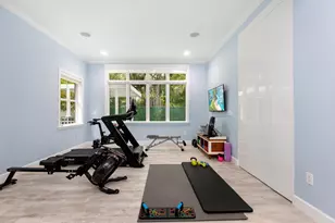 24 Grand Bay Estates Cir, Key Biscayne, FL 33149 - Photo 20
