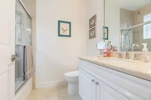 24 Grand Bay Estates Cir, Key Biscayne, FL 33149 - Photo 36
