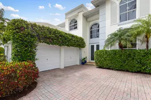 24 Grand Bay Estates Cir, Key Biscayne, FL 33149 - Photo 58