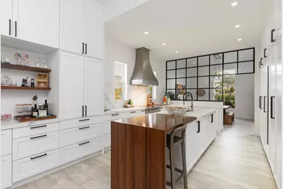 24 Grand Bay Estates Circle, Key Biscayne, FL 33149 - Photo 10