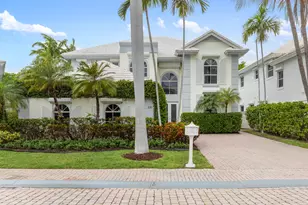 24 Grand Bay Estates Cir, Key Biscayne, FL 33149 - Photo 56