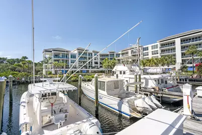 8404 Chapman Oak Court, Palm Beach Gardens, FL 33410 - Photo 30