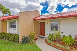 342 Lake Evelyn Dr, West Palm Beach, FL 33411 - Photo 1