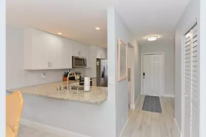 342 Lake Evelyn Drive, West Palm Beach, FL 33411 - Photo 4