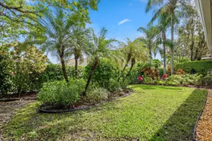 4681 Carlton Golf Dr, Lake Worth, FL 33449 - Photo 24