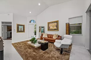 4681 Carlton Golf Dr, Lake Worth, FL 33449 - Photo 4