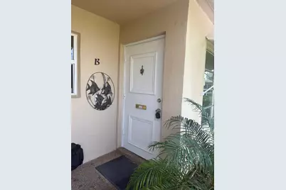 1052 North Drive #B, Delray Beach, FL 33445 - Photo 2