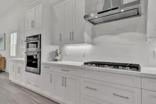 138 SE Palma St, Port Saint Lucie, FL 34984 - Photo 10