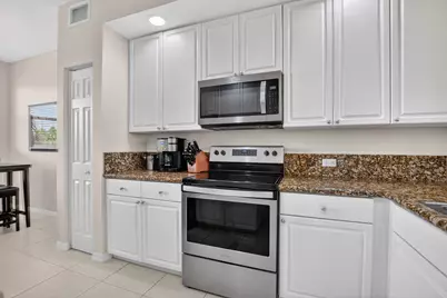 26 Royal Palm Way #403, Boca Raton, FL 33432 - Photo 14