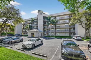 26 Royal Palm Way, Boca Raton, FL 33432 - Photo 1