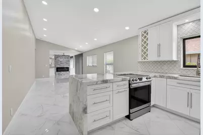 8216 Sweetbriar Way, Boca Raton, FL 33496 - Photo 6