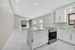 8216 Sweetbriar Way, Boca Raton, FL 33496 - Photo 6