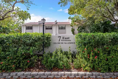 563 NE 7th Avenue, Fort Lauderdale, FL 33301 - Photo 1