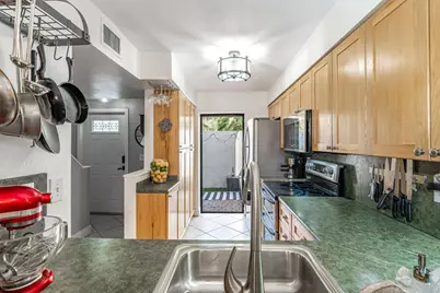 563 NE 7th Avenue, Fort Lauderdale, FL 33301 - Photo 18
