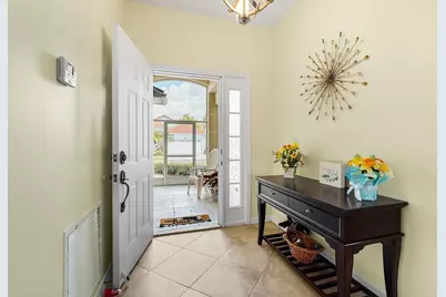 851 NW Sorrento Lane, Port Saint Lucie, FL 34986 - Photo 4