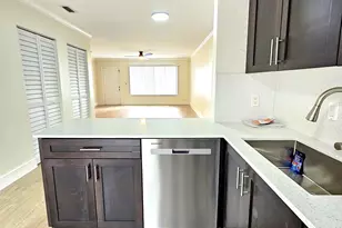 4780 Orleans Ct, West Palm Beach, FL 33415 - Photo 8