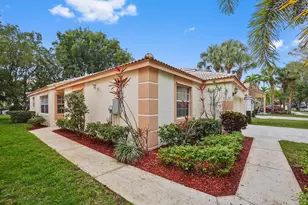 7851 Oak Grove Cir, Lake Worth, FL 33467 - Photo 2