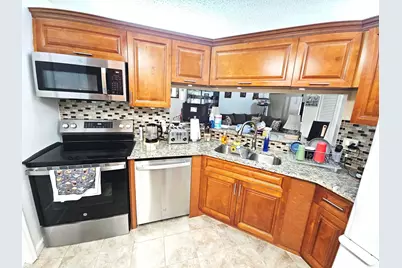 16 VÃ­a De Casas Sur #103, Boynton Beach, FL 33426 - Photo 4