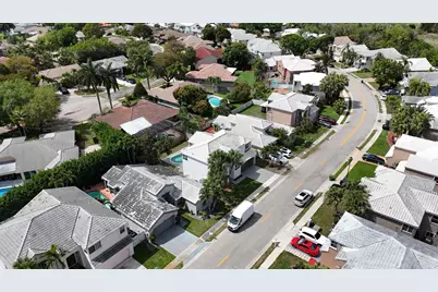 10372 SW 9th Lane, Pembroke Pines, FL 33025 - Photo 52