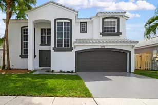 10372 SW 9th Ln, Pembroke Pines, FL 33025 - Photo 6