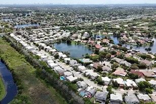 10372 SW 9th Ln, Pembroke Pines, FL 33025 - Photo 56