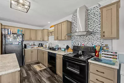 82 Sandhill Boulevard, Fort Pierce, FL 34982 - Photo 10