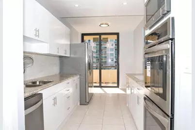19355 Turnberry Way #3d, Miami, FL 33180 - Photo 6