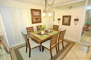 7105 NW 66th St, Tamarac, FL 33321 - Photo 8
