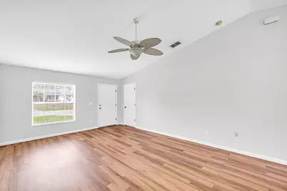 1566 SW Bellevue Avenue, Port Saint Lucie, FL 34953 - Photo 14