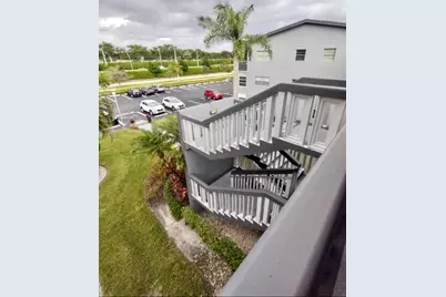 209 E Suffolk E #209, Boca Raton, FL 33434 - Photo 4