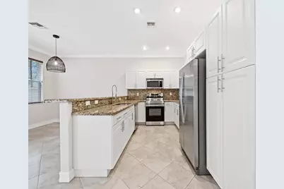 3434 NE 13th Avenue, Oakland Park, FL 33334 - Photo 4