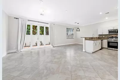 3434 NE 13th Avenue, Oakland Park, FL 33334 - Photo 2