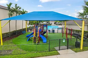 19329 NE 8th Ct, Miami, FL 33179 - Photo 32