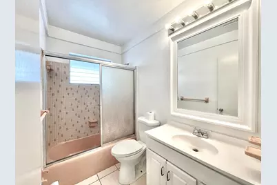 1021 Crystal Lake Drive #315, Deerfield Beach, FL 33064 - Photo 4