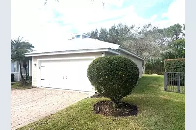 614 NE Muskrat Run, Port Saint Lucie, FL 34983 - Photo 4