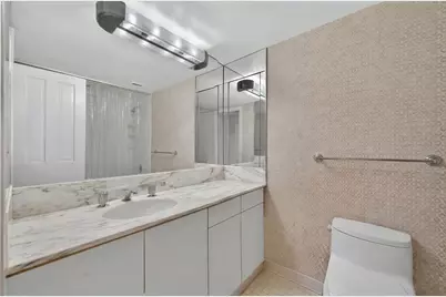 5500 Collins Avenue #302, Miami Beach, FL 33140 - Photo 32