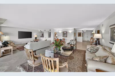 5500 Collins Avenue #302, Miami Beach, FL 33140 - Photo 24