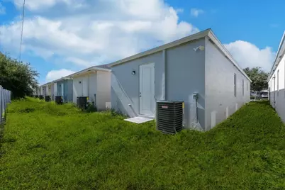 2689 Hiawatha Avenue, West Palm Beach, FL 33409 - Photo 24