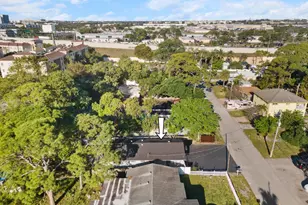 836 SW 13th Ct, Pompano Beach, FL 33060 - Photo 20