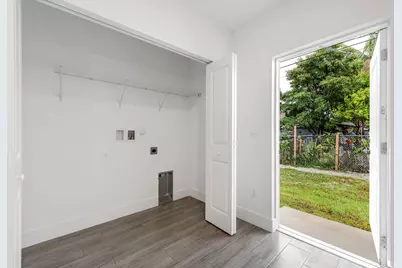 502 NW 13th Avenue #Unit 2, Boynton Beach, FL 33435 - Photo 4