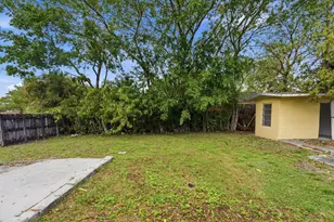 1201 NE 206th St, Miami, FL 33179 - Photo 26