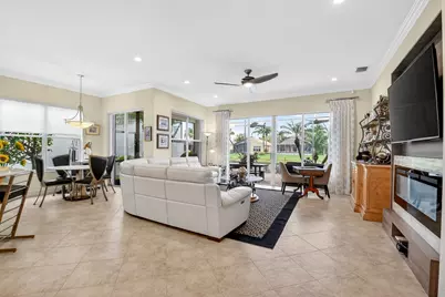 8227 Seahorse Cove Boulevard, Lake Worth, FL 33467 - Photo 16