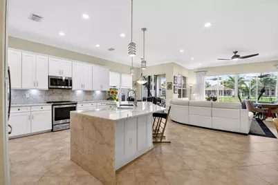 8227 Seahorse Cove Boulevard, Lake Worth, FL 33467 - Photo 12