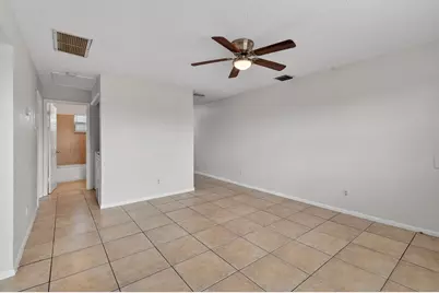 1618 W 26th Court #D, Riviera Beach, FL 33404 - Photo 4