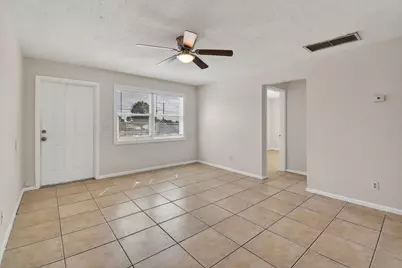 1618 W 26th Court #D, Riviera Beach, FL 33404 - Photo 4